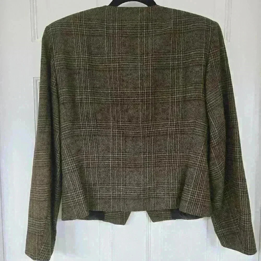 Stephanie Powers Vintage  Set Blazer, Size 10,Skirt Size 12 - Picture 6 of 8